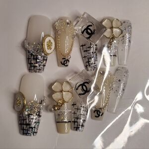 Chic Black and White Nail Set Long